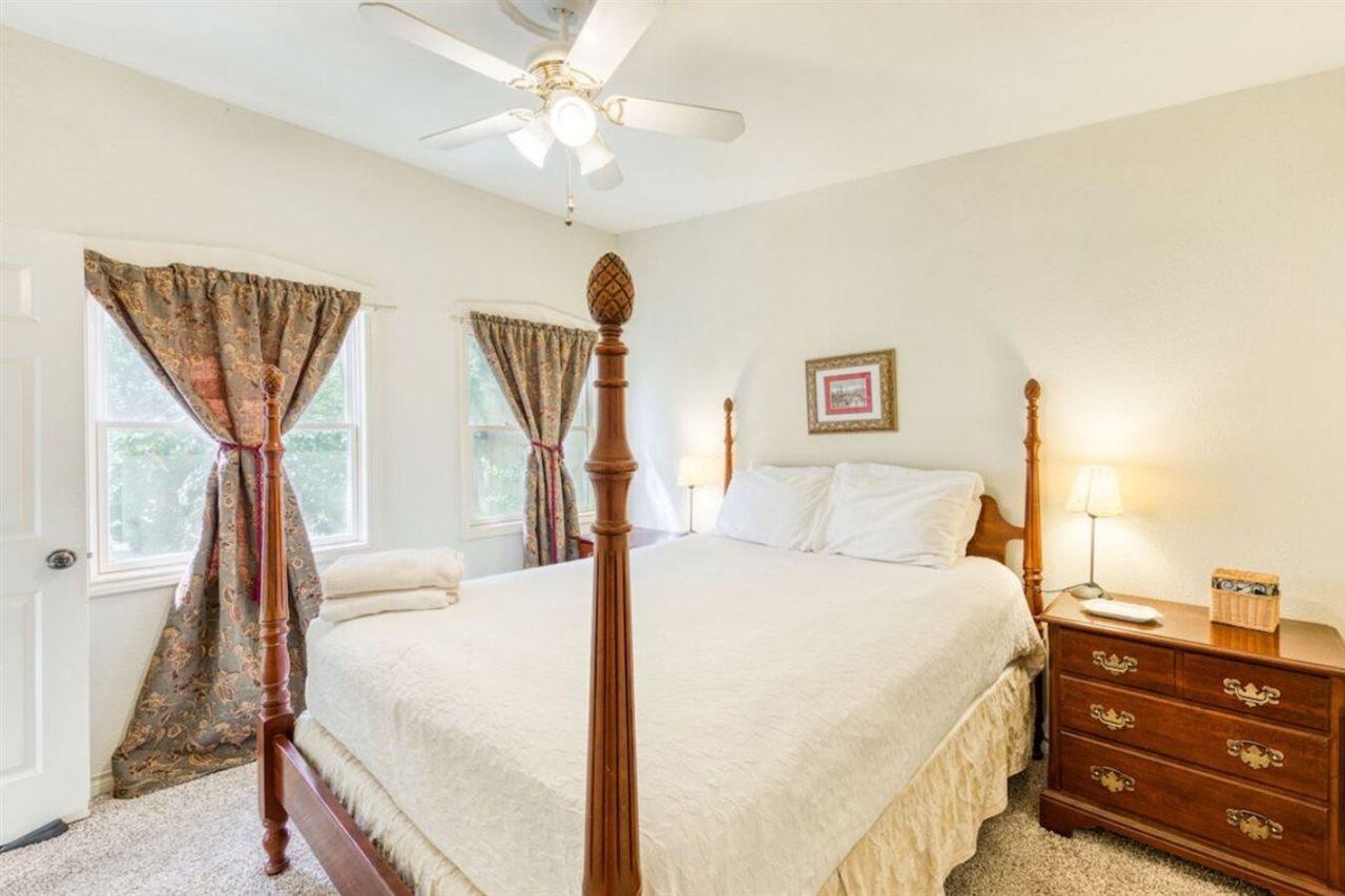 Yellow Rose Bed & Breakfast San Antonio Exterior photo