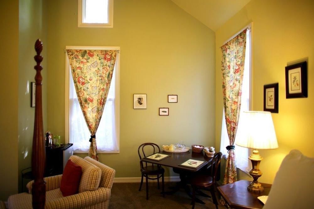 Yellow Rose Bed & Breakfast San Antonio Exterior photo