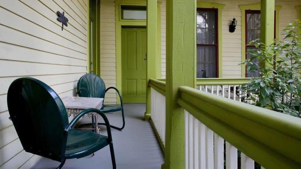 Yellow Rose Bed & Breakfast San Antonio Exterior photo
